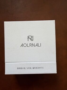 AOLRNALI Bridal Veil Weights - White Box